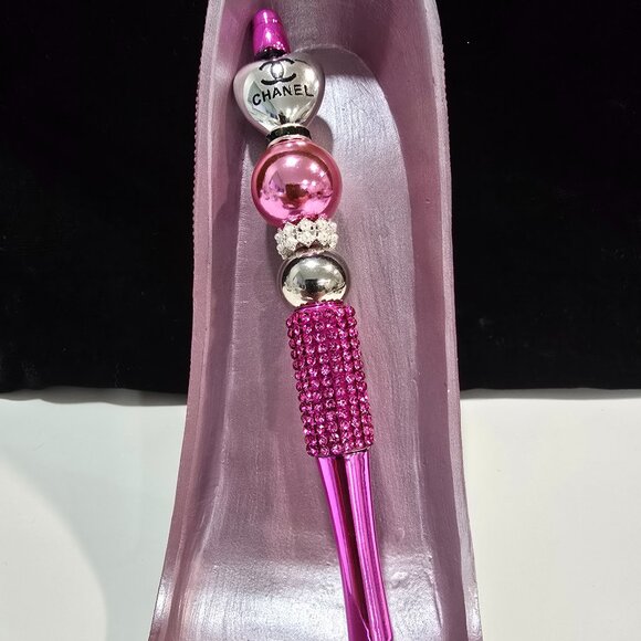 Pick-a-Pretty Pen w/Lux Fashion Inspired Bling Pens w/Ink Refill by PenGwensPosh - Picture 2 of 10